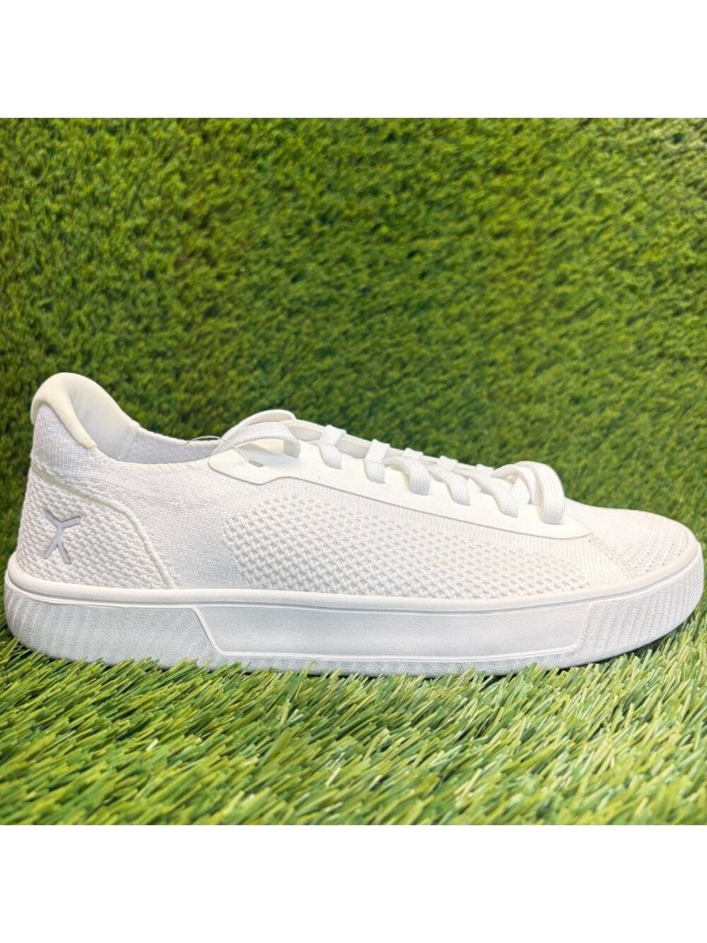 Flux Adapt Trainer White Mens Size 9 Womens 10.5 Athletic Knit Shoes Sneakers